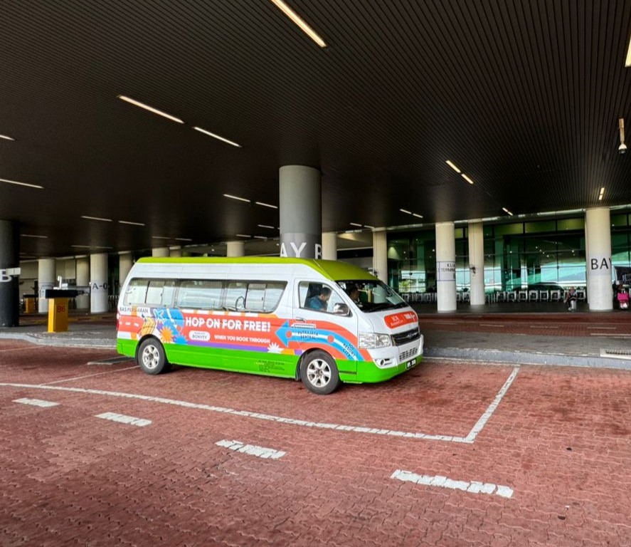 airport-shuttle-ioi-resort-city